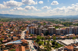 Pirot sve privlačniji za jednodnevne izlete: Gosti dolaze zbog bazena, hrane i šetnje gradom Pogled na Grad Pirot, foto: Video, PrtScr